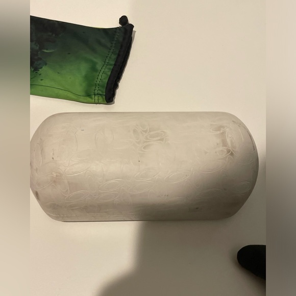 Oakley Gascan OO9014 Men’s Sunglasses / 60•15•128 -
Oakley Sunglasses Men’s - Picture 15 of 16